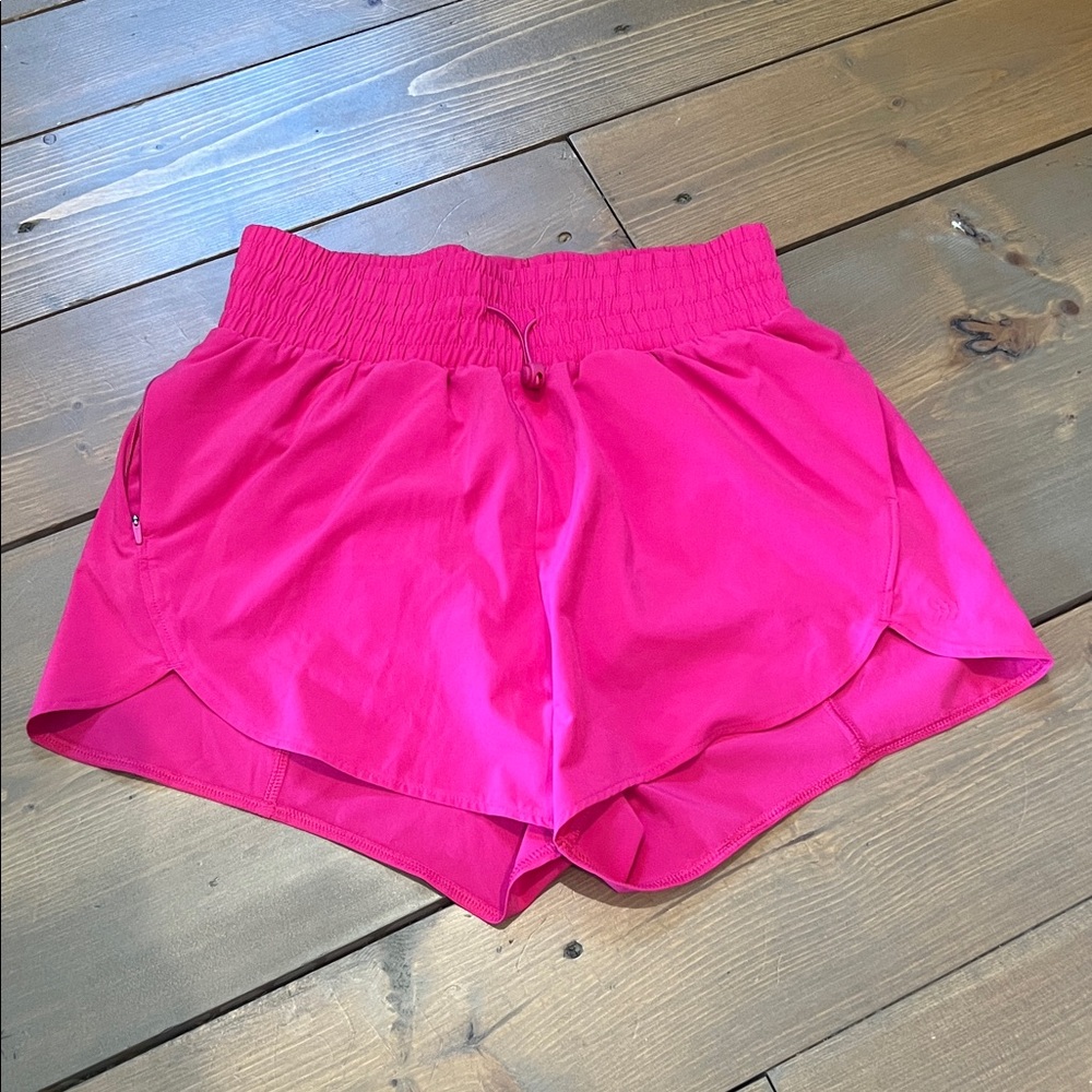 Women's Active Light High-Rise Shorts 3" in Berry Pink
